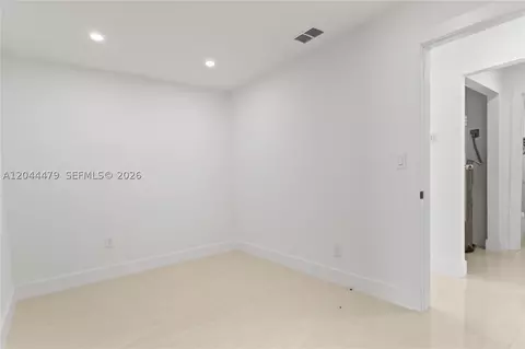 Bedroom - 191 SE 6th Ave, Hialeah, FL 33010 photo 9 of 17