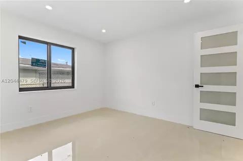 Bedroom - 191 SE 6th Ave, Hialeah, FL 33010 photo 6 of 17