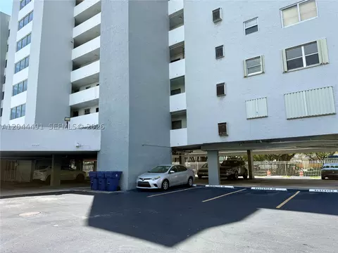 2950 SW 3rd Ave #3C, Miami, FL 33129