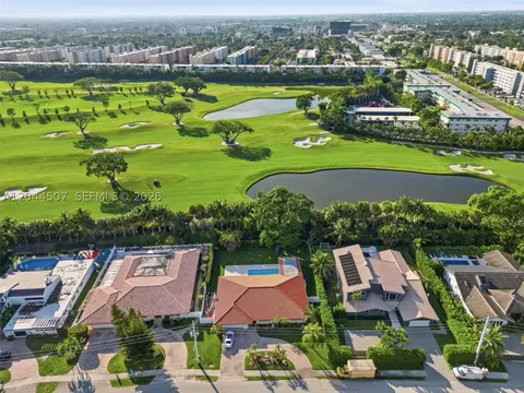 713 Diplomat Pkwy, Hallandale Beach, FL 33009