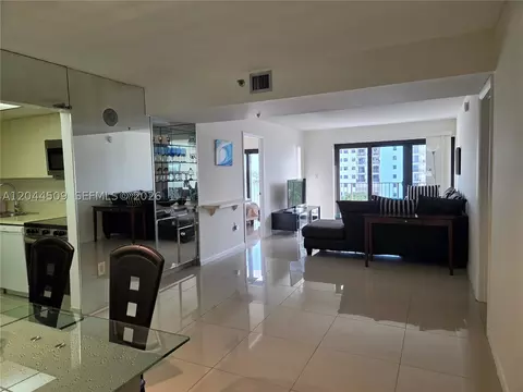 Undisclosed, Hollywood, FL 33019