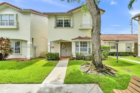 10857 NW 8th St, Pembroke Pines, FL 33026