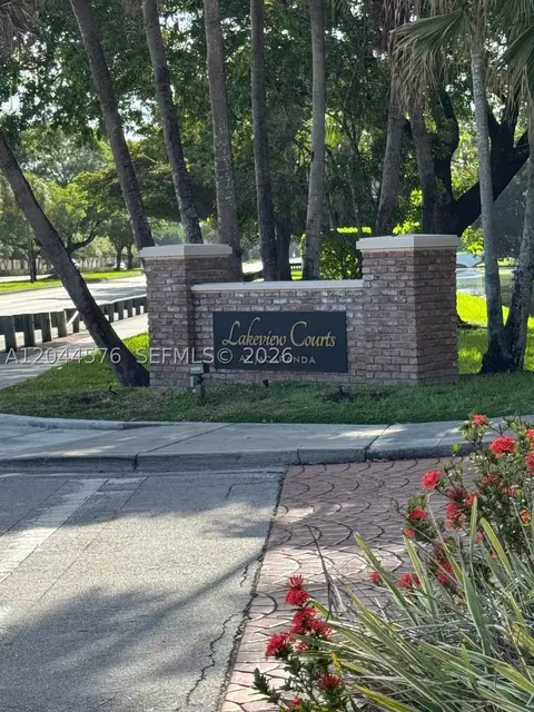 9267 W Sunrise Blvd, Plantation, FL 33322