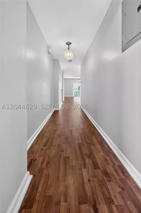 Entry Way - 9101 W Sample Rd #306, Coral Springs, FL 33065 photo 1 of 2