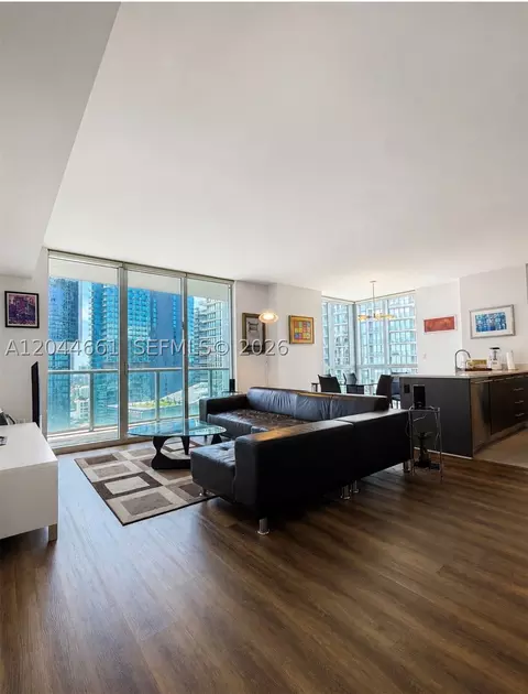 55 SE 6th St #2802, Miami, FL 33131