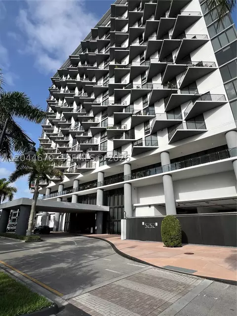 5252 NW 85th Ave #1707, Doral, FL 33166