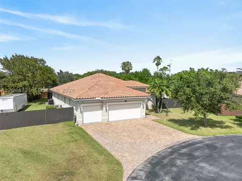 2135 NW 14th Ter, Homestead, FL 33030
