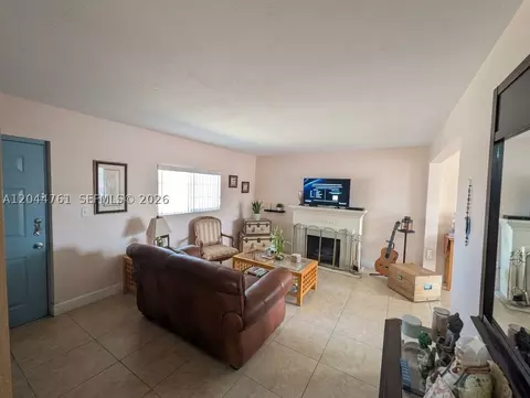 Living - 21 E 3rd St #205, Hialeah, FL 33010 photo 1 of 1