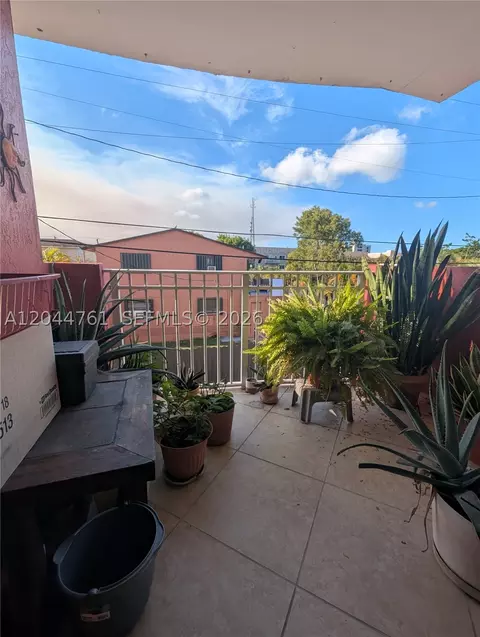 Exterior - 21 E 3rd St #205, Hialeah, FL 33010 photo 1 of 1