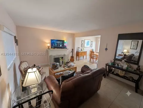 Other - 21 E 3rd St #205, Hialeah, FL 33010 photo 5 of 6