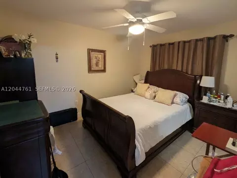Bedroom - 21 E 3rd St #205, Hialeah, FL 33010 photo 1 of 2