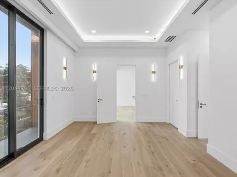 Bedroom - 2 Sunset Ln, Pompano Beach, FL 33062 photo 5 of 11