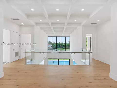 Entry Way - 2 Sunset Ln, Pompano Beach, FL 33062 photo 3 of 6