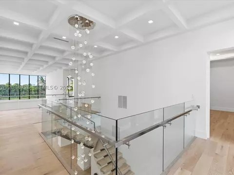 Entry Way - 2 Sunset Ln, Pompano Beach, FL 33062 photo 2 of 6