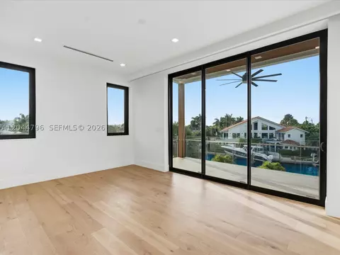Bedroom - 2 Sunset Ln, Pompano Beach, FL 33062 photo 8 of 11