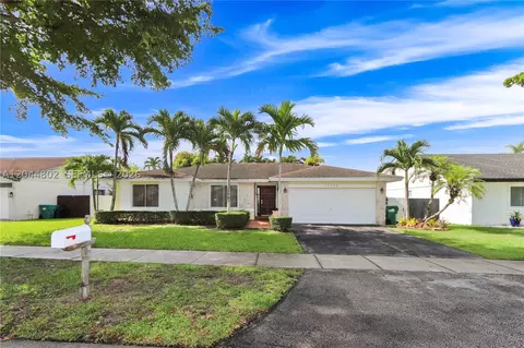 12730 SW 119th St, Miami, FL 33186