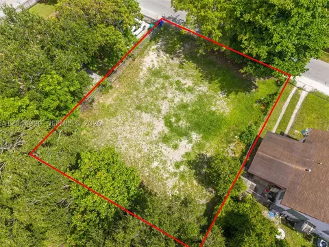 60 NE 76th St, Miami, FL 33138 photo 8