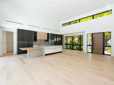 Living - 1111 Alberca St, Coral Gables, FL 33134 photo 2 of 6