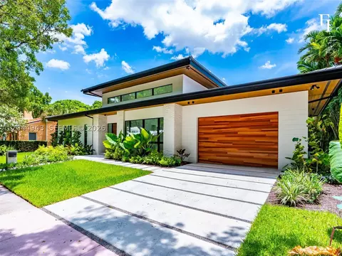 Exterior - 1111 Alberca St, Coral Gables, FL 33134 photo 3 of 11