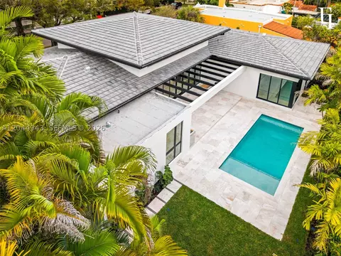 Exterior - 1111 Alberca St, Coral Gables, FL 33134 photo 11 of 11