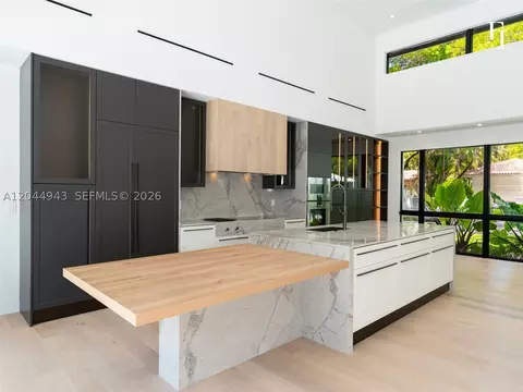 Kitchen - 1111 Alberca St, Coral Gables, FL 33134 photo 3 of 16