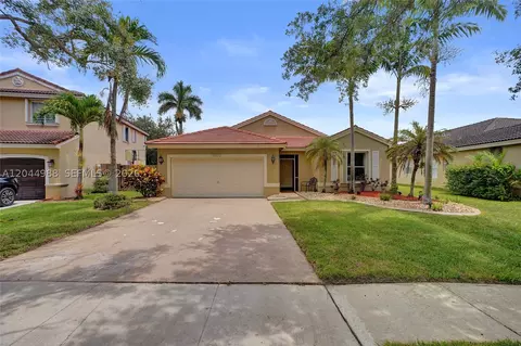 19473 NW 24th Pl, Pembroke Pines, FL 33029