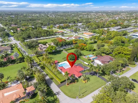 9900 SW 62nd St, Miami, FL 33173