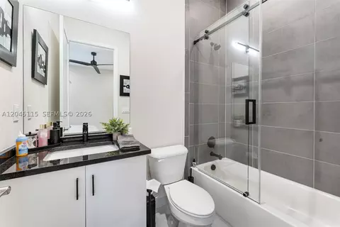Bath - 8524 Shoreacres St, Boca Raton, FL 33434 photo 2 of 9