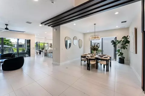 Entry Way - 8524 Shoreacres St, Boca Raton, FL 33434 photo 3 of 7
