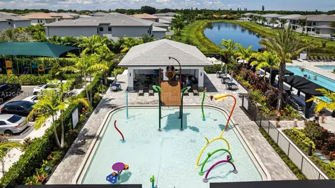 View/Area - 8524 Shoreacres St, Boca Raton, FL 33434 photo 1 of 4