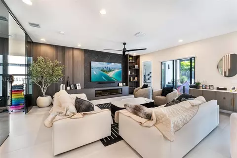 Living - 8524 Shoreacres St, Boca Raton, FL 33434 photo 2 of 2