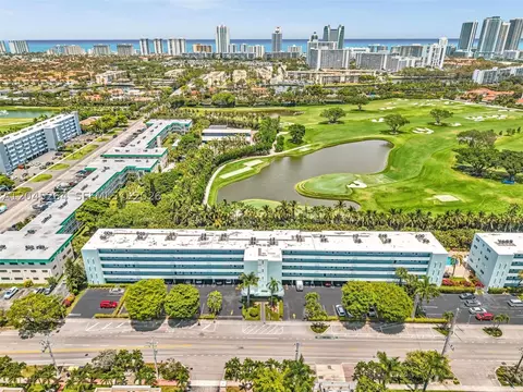 700 NE 14th Ave #307, Hallandale Beach, FL 33009
