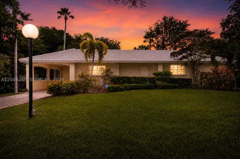908 Cypress Ter #V57, Pompano Beach, FL 33069