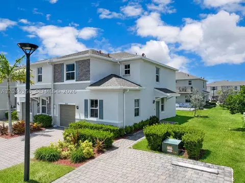 763 SE 17th St, Homestead, FL 33034