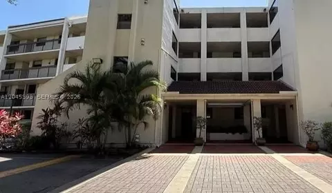 109 Lake Emerald Dr #105, Oakland Park, FL 33309