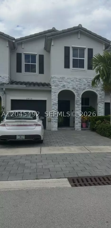 2615 SE 12th St, Homestead, FL 33035