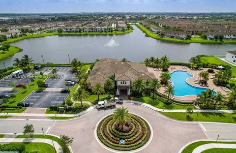 View/Area - 3209 W 98th Pl, Hialeah, FL 33018 photo 1 of 6