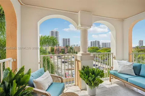 19701 E Country Club Dr #5603, Aventura, FL 33180