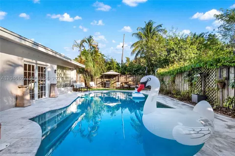 1600 SW 10th St, Fort Lauderdale, FL 33312