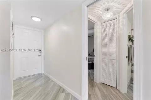 610 Tennis Club Dr #104, Fort Lauderdale, FL 33311