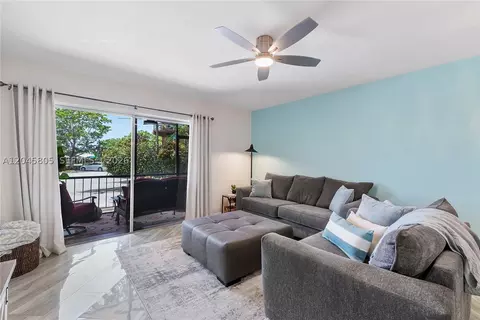 610 Tennis Club Dr #104, Fort Lauderdale, FL 33311