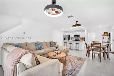 4226 Bent River Rd, Lake Worth, FL 33467