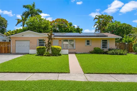 18103 SW 93rd Ave, Palmetto Bay, FL 33157