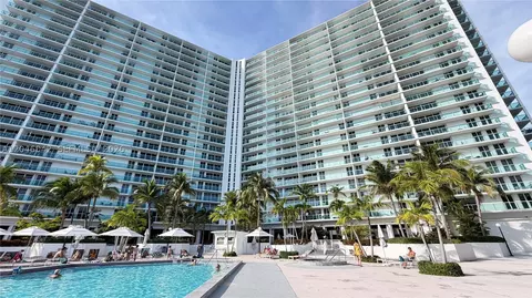 100 Bayview Dr #509, Sunny Isles Beach, FL 33160