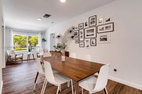 Dining - 2215 Tequesta Ln, Miami, FL 33133 photo 1 of 1