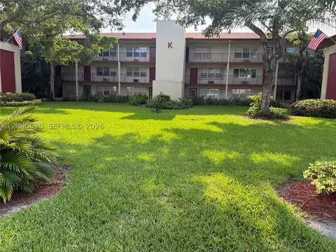 100 SW 132nd Way #101K, Pembroke Pines, FL 33027