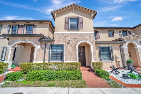 Exterior - 11295 W 34th Way, Hialeah, FL 33018 photo 2 of 11