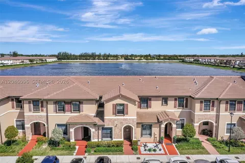 View/Area - 11295 W 34th Way, Hialeah, FL 33018 photo 5 of 18
