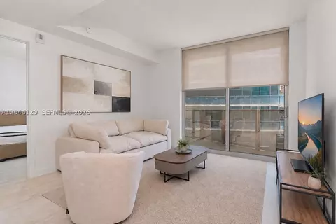 77 SE 5th St #1905, Miami, FL 33131