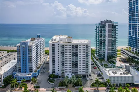 6917 Collins Ave #404, Miami Beach, FL 33141